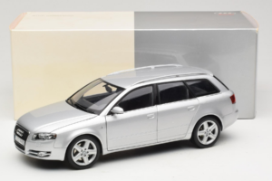 Audi A4 B7 3.2 Quattro Avant Sølv Minichamps 1:18 5010404215 Metal — billede 8 af 8