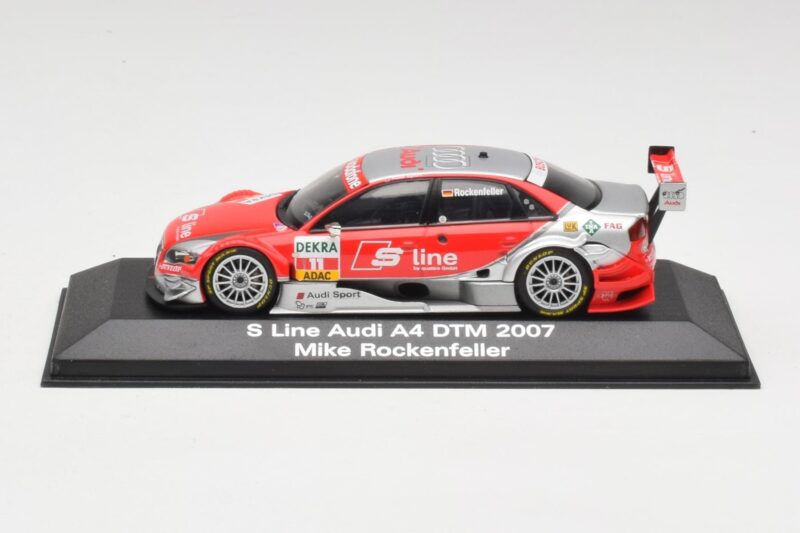 Audi A4 B7 #11 Team Abt M. Rockenfeller DTM 2007 Minichamps 1:43 5020700163 Metal