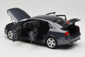 Audi A4 B7 Grå Metallic Minichamps 1:18 100014400 Metal — billede 5 af 8
