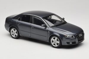 Audi A4 B7 Grå Metallic Minichamps 1:18 100014400 Metal — billede 6 af 8