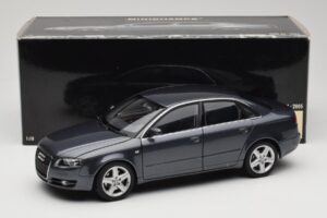 Audi A4 B7 Grå Metallic Minichamps 1:18 100014400 Metal — billede 8 af 8