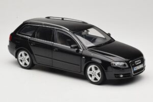 Audi A4 B8 Avant 3.2 Quattro Sort Minichamps 1:18 5010404225 Metal — billede 6 af 8