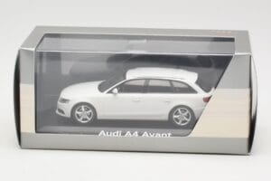 Audi A4 B8 Avant Ibis White Minichamps 1:43 5010804213 Metal — billede 4 af 4