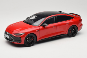 Audi A5L Sportback Rød OEM 1:18 ZAM60004A Metal