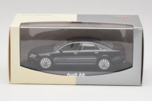 Audi A8 D3 Phantom Sort Minichamps 1:43 5010508133 Metal — billede 4 af 4