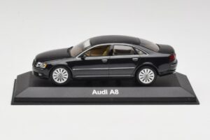 Audi A8 D3 Phantom Sort Minichamps 1:43 5010508133 Metal