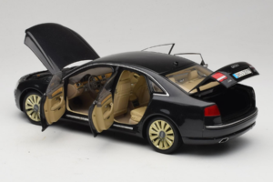 Audi A8 D3 W12 Sort Kyosho 1:18 5010508135 Metal — billede 5 af 8