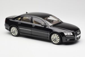 Audi A8 D3 W12 Sort Kyosho 1:18 09212BK Metal — billede 6 af 8