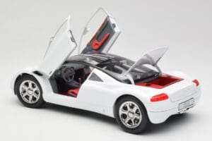 Audi Avus Quattro Alpine White Revell 1:18 08913 Metal — billede 5 af 8