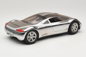 Audi Avus Quattro Chrome Silver Revell 1:18 08913-C1 Metal — billede 3 af 8