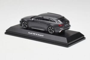 Audi RS6 C8 Avant Grå Metallic Minichamps 1:43 5012016231 Metal — billede 3 af 4