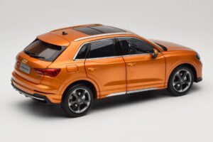 Audi Q3 F3 Orange Metallic Paudi Model 1:18 05962Q32019 Metal — billede 3 af 8