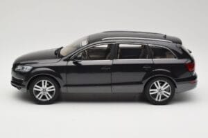 Audi Q7 4L Lava Grey Minichamps 1:18 5010507625 Metal — billede 4 af 8