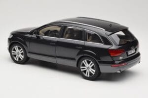 Audi Q7 4L Lava Grey Minichamps 1:18 5010507625 Metal — billede 7 af 8