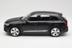 Audi Q7 4M Mat Sort Minichamps 1:18 110014001 Metal — billede 4 af 8