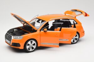 Audi Q7 4M Orange Metallic Minichamps 1:18 110014004 Metal — billede 2 af 8