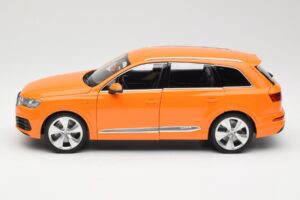 Audi Q7 4M Orange Metallic Minichamps 1:18 110014004 Metal — billede 4 af 8