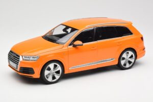 Audi Q7 4M Orange Metallic Minichamps 1:18 110014004 Metal