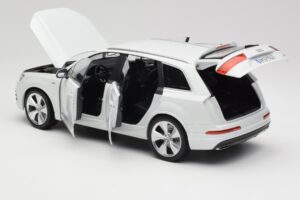 Audi Q7 4M Hvid Minichamps 1:18 110014000 Metal — billede 5 af 8