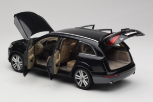 Audi Q7 Sort Kyosho 1:18 09221BK Metal — billede 5 af 8