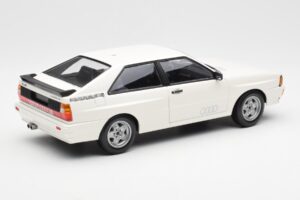Audi Quattro Hvid Minichamps 1:18 155016120 Metal — billede 2 af 6