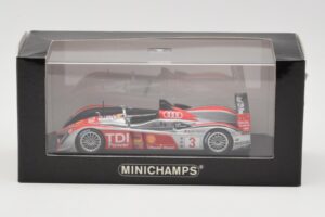 Audi R10 TDI LMP1 #3 L. Luhr / A. Premat / M. Rockenfeller 24 Hours of Le Mans 2008 Minichamps 1:43 400089903 Metal — billede 4 af 4