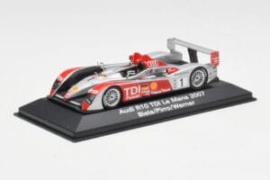 Audi R10 TDI LMP1 #1 F. Biela / E. Pirro / M. Werner 24 Hours of Le Mans 2007 Minichamps 1:43 5020700213 Metal — billede 2 af 4