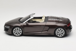 Audi R8 5.2 Spyder Teak Brown Kyosho 1:18 5010918525 Metal — billede 4 af 8