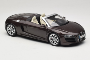 Audi R8 5.2 Spyder Teak Brown Kyosho 1:18 5010918525 Metal — billede 6 af 8
