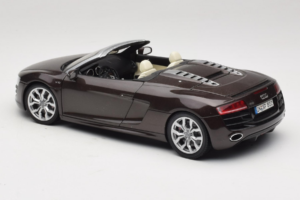 Audi R8 5.2 Spyder Teak Brown Kyosho 1:18 5010918525 Metal — billede 7 af 8