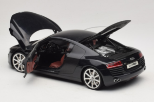Audi R8 Sort Kyosho 1:18 09213BK Metal — billede 5 af 8