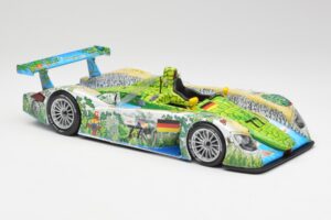 Audi R8 LMP Crocodile 2001 Maisto 1:18 35899 Metal — billede 4 af 6