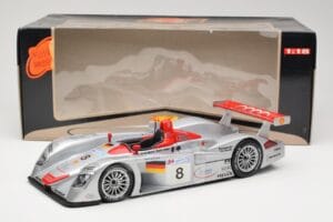Audi R8 LMP900 #8 Audi Sport Team Joest F. Biela / E. Pirro / T. Kristensen 24 Hours of Le Mans 2000 Maisto 1:18 38899 Metal — billede 6 af 6
