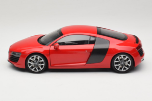 Audi R8 Rød Kyosho 1:18 09213R Metal — billede 4 af 8