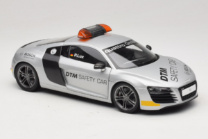 Audi R8 Safety Car 24 Hours of Le Mans 2008 Kyosho 1:18 09214DTM Metal — billede 6 af 8