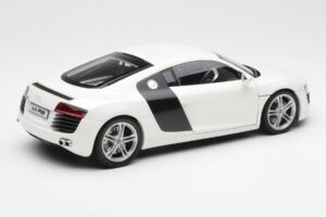 Audi R8 Type 42 Hvid Kyosho 1:18 09213W Metal — billede 3 af 8