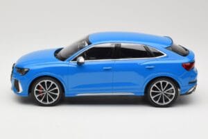 Audi RS Q3 F3 Sportback Blå Minichamps 1:18 155018101 Metal — billede 3 af 6