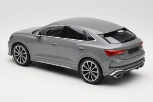 Audi RS Q3 F3 Sportback Grå Minichamps 1:18 155018100 Metal — billede 5 af 6