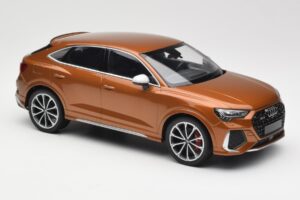 Audi RS Q3 Sportback 8U Brown Metallic Minichamps 1:18 155018104 Metal — billede 4 af 6