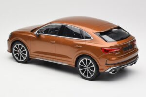 Audi RS Q3 Sportback 8U Brown Metallic Minichamps 1:18 155018104 Metal — billede 5 af 6