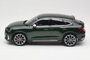 Audi RS Q3 Sportback 8U Green Metallic Minichamps 1:18 155018102 Metal — billede 3 af 6