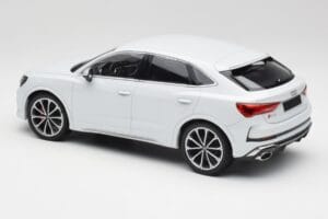Audi RS Q3 F3 Sportback Glacier White Metallic Minichamps 1:18 155018105 Metal — billede 5 af 6