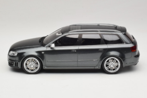 Audi RS4 B7 Grå Otto 1:18 OT721 Resin — billede 3 af 6