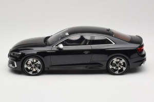 Audi RS5 B9 Coupe Sort GT Spirit 1:18 GT751 Resin — billede 3 af 6