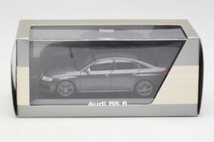 Audi RS6 C6 Daytona Grey Minichamps 1:43 5010810123 Metal — billede 4 af 4