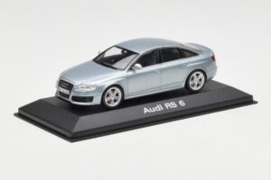 Audi RS6 C6 Monza Silver Minichamps 1:43 5010810113 Metal — billede 2 af 4