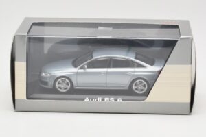 Audi RS6 C6 Monza Silver Minichamps 1:43 5010810113 Metal — billede 4 af 4