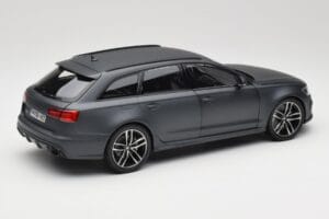 Audi RS6 C7 Avant Matt Grey Minichamps 1:18 110012012 Metal — billede 3 af 8