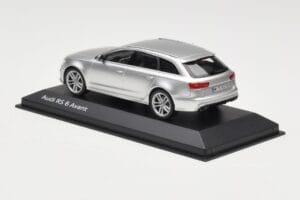 Audi RS6 C7 Avant Prisma Silver Minichamps 1:43 5011216213 Metal — billede 3 af 4