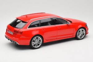 Audi RS6 C7 Avant Rød Minichamps 1:18 110012011 Metal — billede 3 af 8